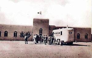 ALGERIE SAHARA 1923 A 29 EN RENAULT 6 ROUES (43)